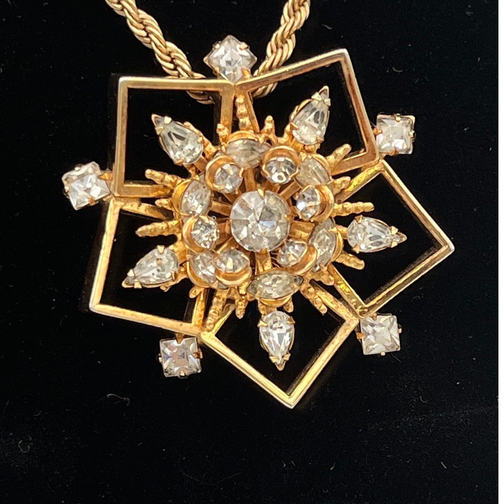 Vintage Hobe Snowflake‎ Necklace